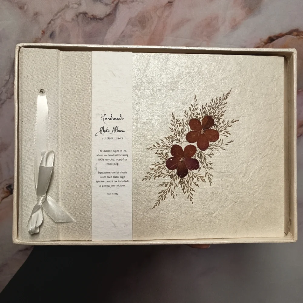 Vintage‎ Handmade India Recycled Pressed Floral Photo Album